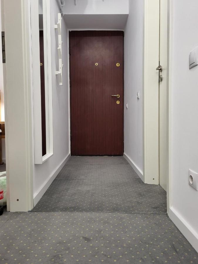 Cozy Old Town Apartments - Lipscani Bukares Bagian luar foto
