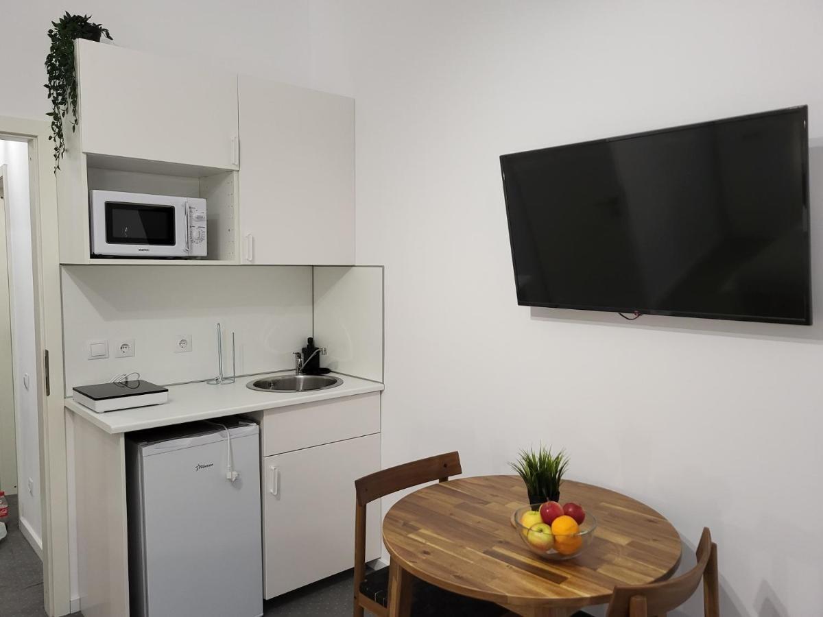 Cozy Old Town Apartments - Lipscani Bukares Bagian luar foto