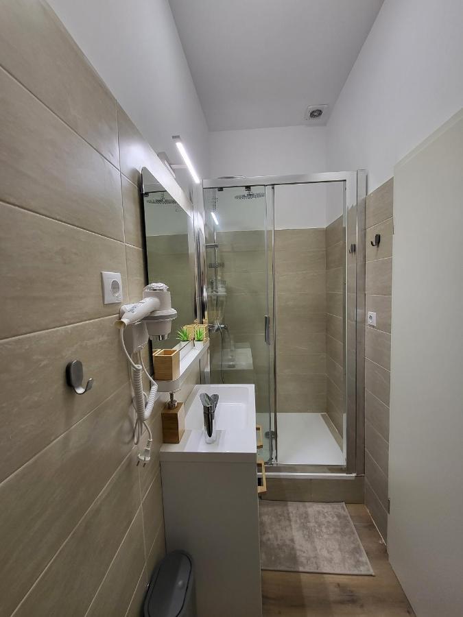 Cozy Old Town Apartments - Lipscani Bukares Bagian luar foto