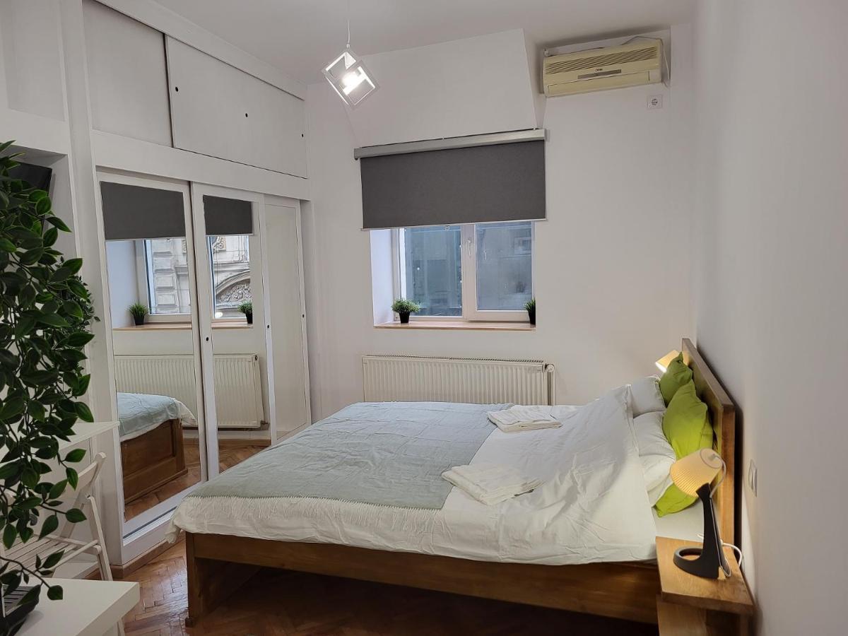 Cozy Old Town Apartments - Lipscani Bukares Bagian luar foto